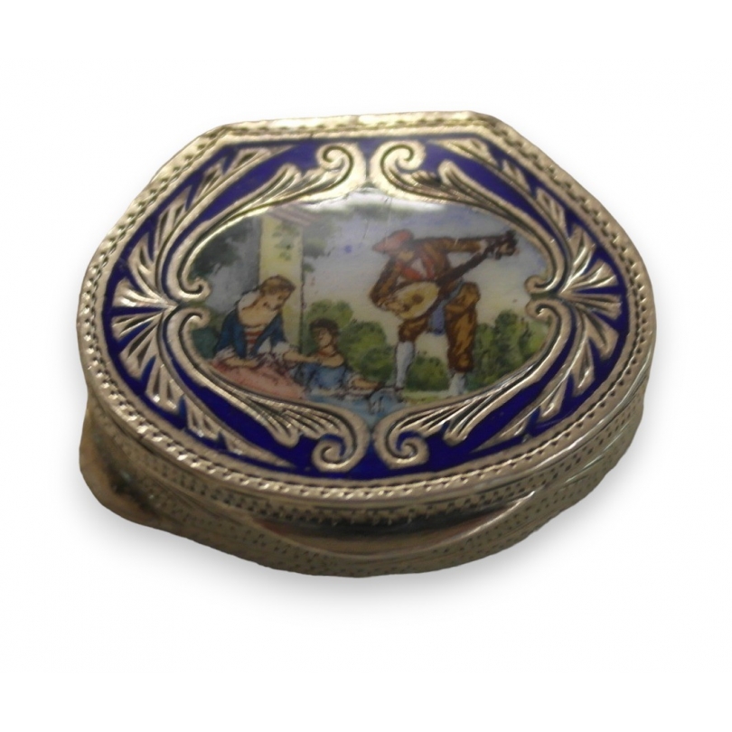 Petite boîte "La Cour" en argent émaillé