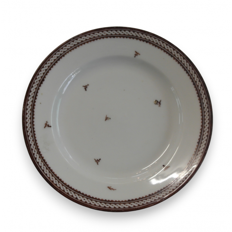 Assiette en porcelaine de Nyon, décor