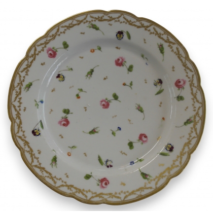 Assiette en porcelaine de Nyon, décor