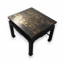 Petite table chinoise avec plateau motifs dorés
