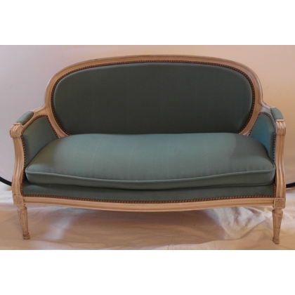 Louis XVI children’s armchair with medallion on  Moinat SA  - Antiques and home décor