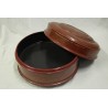 Boîte ronde japonaise laquée rouge et or