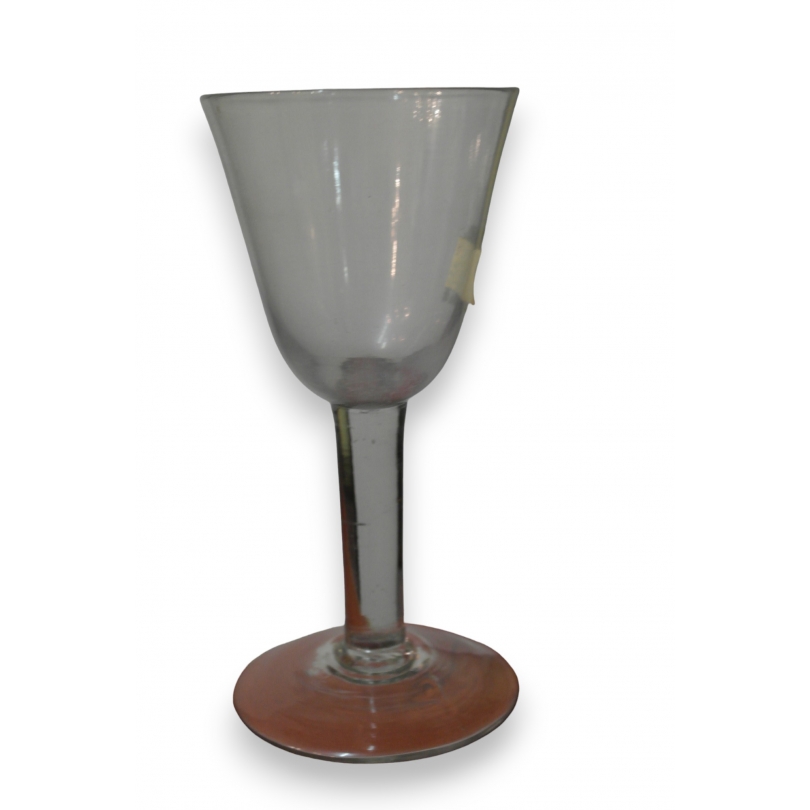 Grand verre ancien sur pied