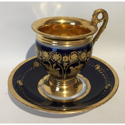 Pair of Empire-style cups and saucers by Moinat SA – Antiques and home décor