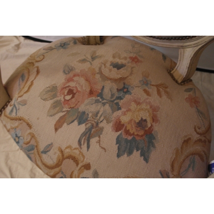 Transition-style armchair with medallion on  Moinat SA  - Antiques and home décor