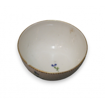 Tasse en porcelaine de Nyon (ébréchée)