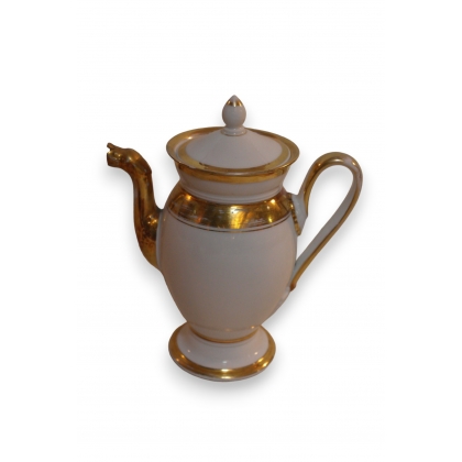Cafetière en porcelaine en l\'etat