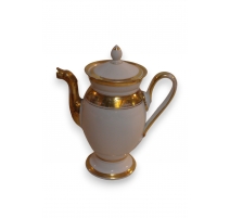 Cafetière en porcelaine en l'etat