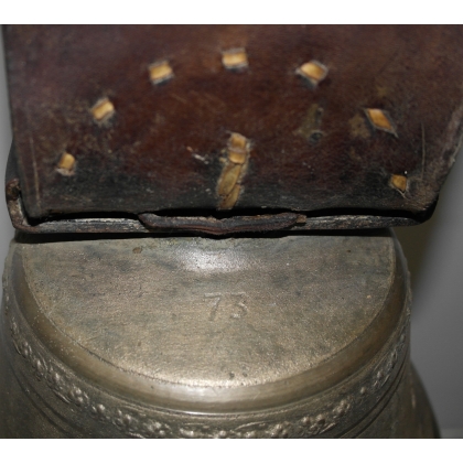  Cloche en bronze marquée ALB. GUSSET sur  Moinat SA  - Antiquités décoration
