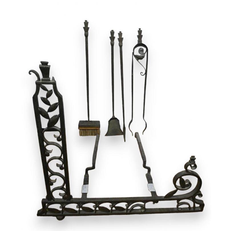  Devant de cheminée et 3 outils Art Déco sur  Moinat SA  - Antiquités décoration
