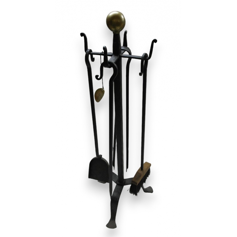  Set d'outils de cheminée en fer forgé sur  Moinat SA  - Antiquités décoration
