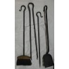  Set d'outils de cheminée en fer forgé sur  Moinat SA  - Antiquités décoration