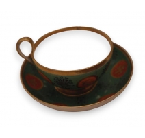 Tasse et sous-tasse recollée