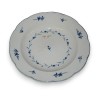 Assiette en faïence, décor bleu sur  Moinat SA  - Antiquités décoration