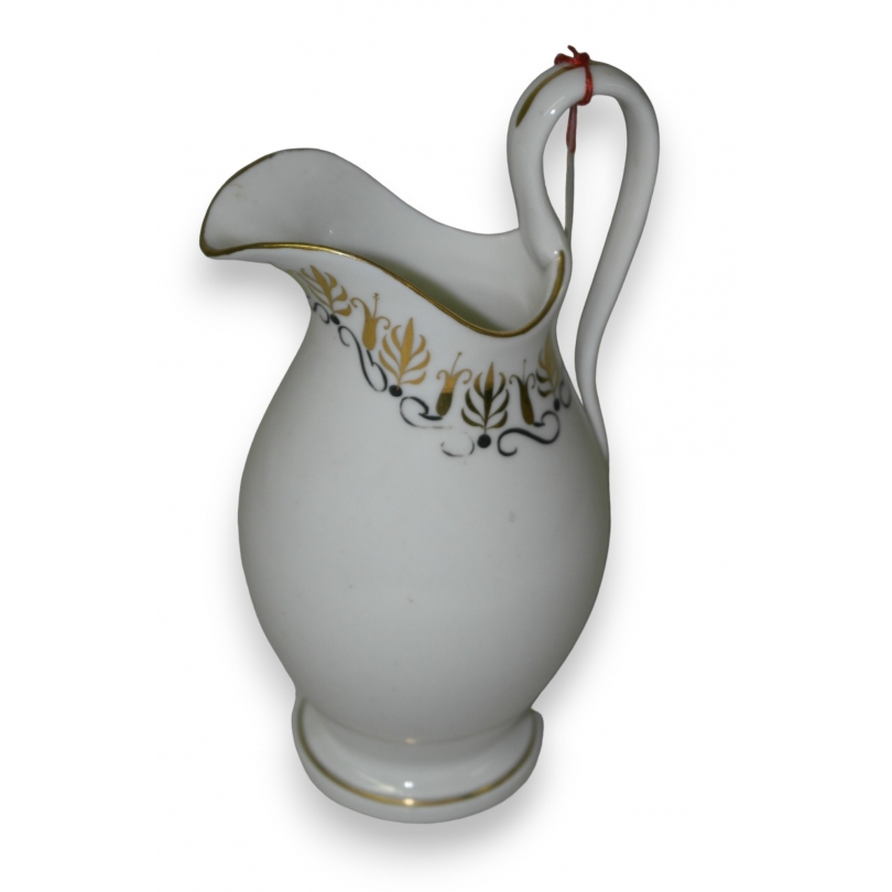 Pot à lait en porcelaine
