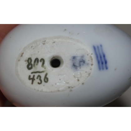Porcelain egg by Royal Copenhagen at  Moinat SA  - Antiques and decorative items