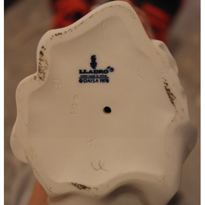  Femme à l'ombrelle en porcelaine de sur  Moinat SA  - Antiquités décoration