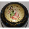 Boite en laque Russe \"Ruth\", signée