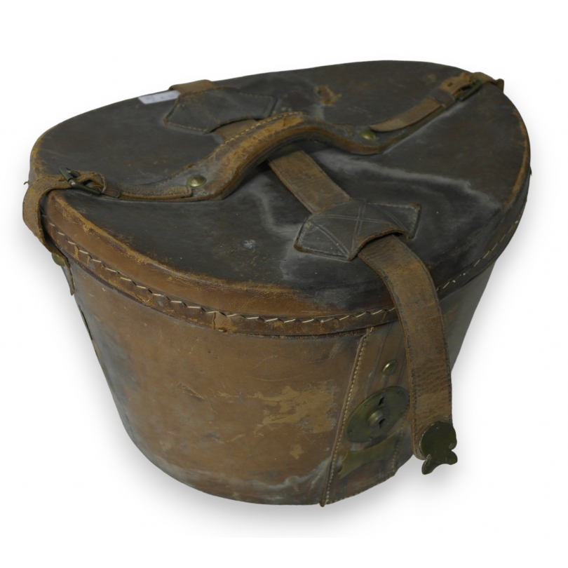 Boîte à chapeau en cuir