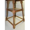  Petite table carrée sur  Moinat SA  - Antiquités décoration