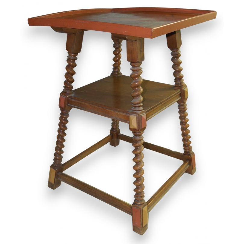  Petite table carrée sur  Moinat SA  - Antiquités décoration