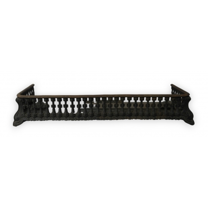  Grille de cheminée sur  Moinat SA  - Antiquités décoration