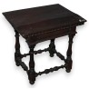  Petite table Louis XIII sur  Moinat SA  - Antiquités décoration