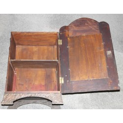  Petite armoire Art Nouveau avec porte sur  Moinat SA  - Antiquités décoration