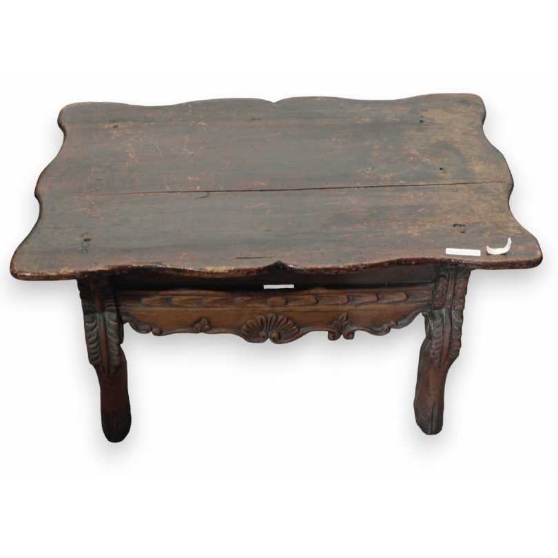  Petite table bolivienne sur  Moinat SA  - Antiquités décoration
