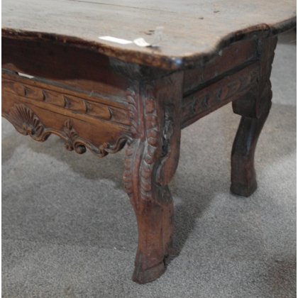  Petite table bolivienne sur  Moinat SA  - Antiquités décoration
