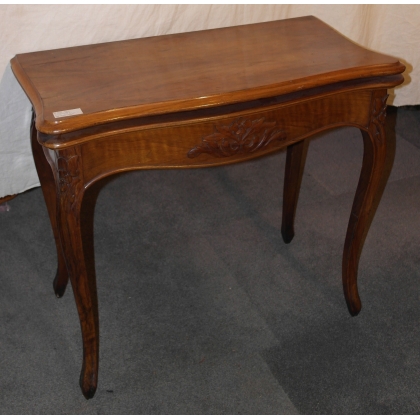  Table à jeux Napoléon III en noyer sur  Moinat SA  - Antiquités décoration