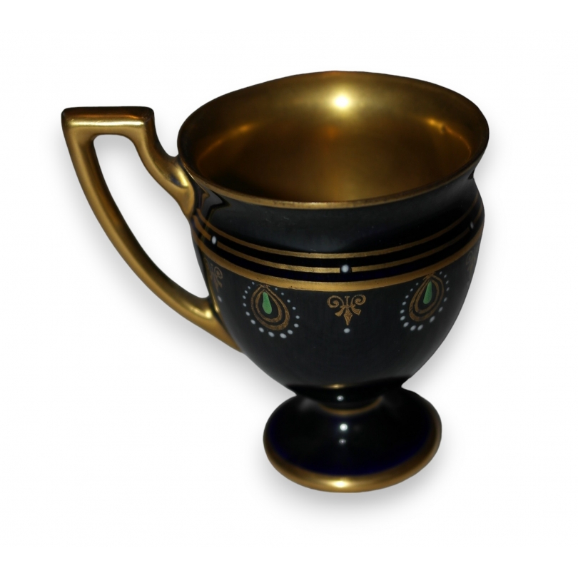 Tasse en porcelaine