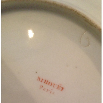  Assiette en porcelaine de RIHOUET Paris sur  Moinat SA  - Antiquités décoration