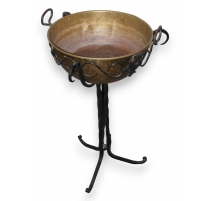 Bassine en cuivre avec pied en fer forgé