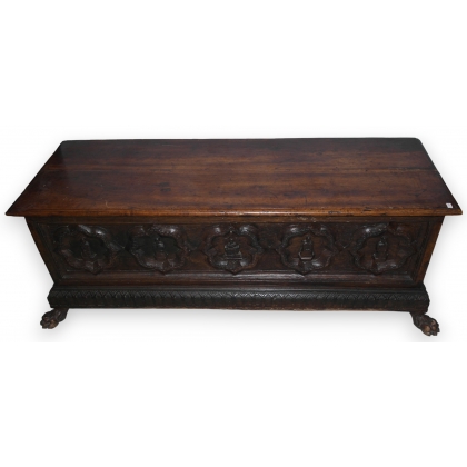 Richly carved Renaissance chest by Moinat SA – Antiques and decorative items