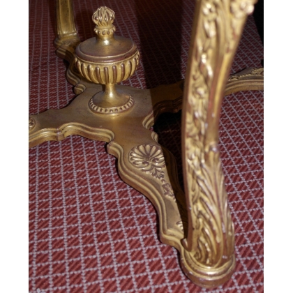  Table carrée style Louis XIV en bois sur  Moinat SA  - Antiquités décoration
