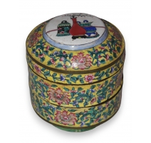 Petite boîte à trois étages émaillée