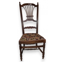 Chaise provençale assise en tapisserie