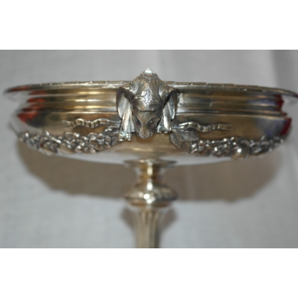 Silver-coloured Wiskemann bowl at Moinat SA – Antiques and home décor