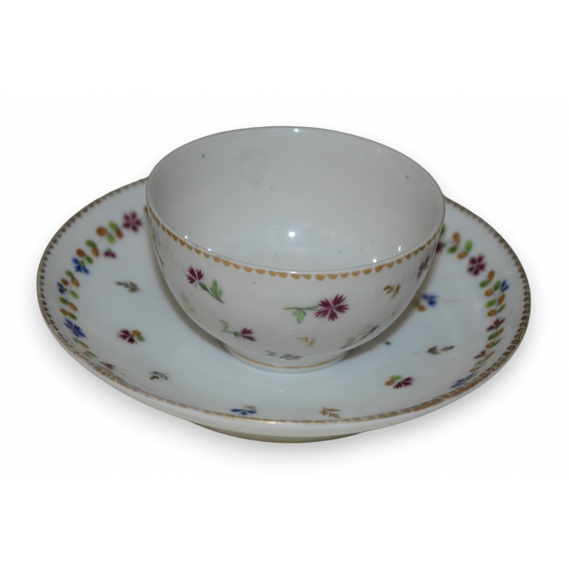 Tasse et sous-tasse décor bleuets bleu
