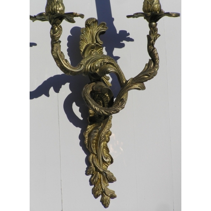  Paire d'appliques style Louis XV à deux sur  Moinat SA  - Antiquités décoration