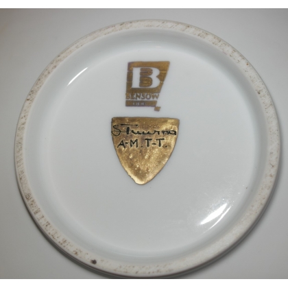 Pink BENSOW porcelain plate at Moinat SA – Antiques and home décor