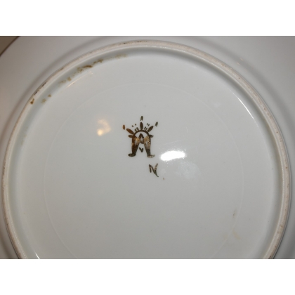  Assiette en porcelaine décor sur  Moinat SA  - Antiquités décoration