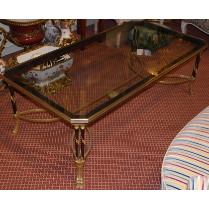  Table basse style Louis XVI modèle sur  Moinat SA  - Antiquités décoration