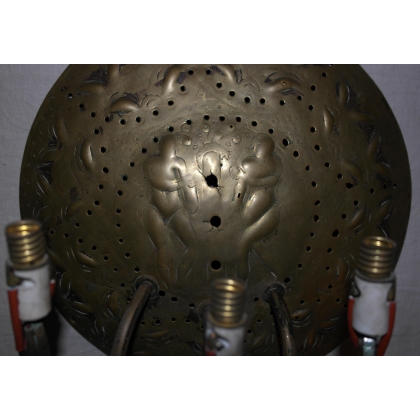  Applique ronde en laiton perforé à 3 sur  Moinat SA  - Antiquités décoration