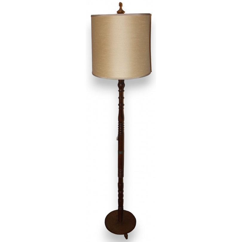  Quenouille de rouet transformée en lampe sur  Moinat SA  - Antiquités décoration