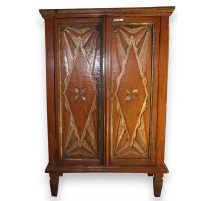 Armoire indonésienne