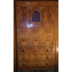  Penderie Biedermeier sur  Moinat SA  - Antiquités décoration