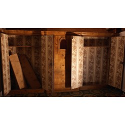  Penderie Biedermeier sur  Moinat SA  - Antiquités décoration