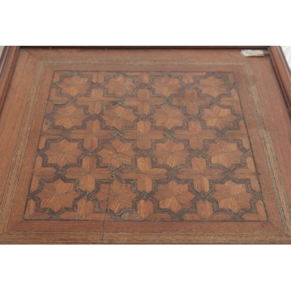  Table carrée plateau marqueté sur  Moinat SA  - Antiquités décoration